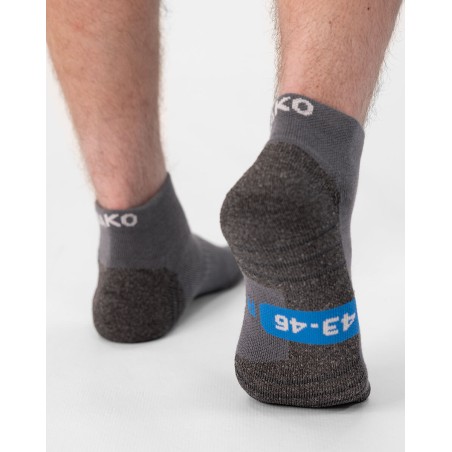 Training socks short